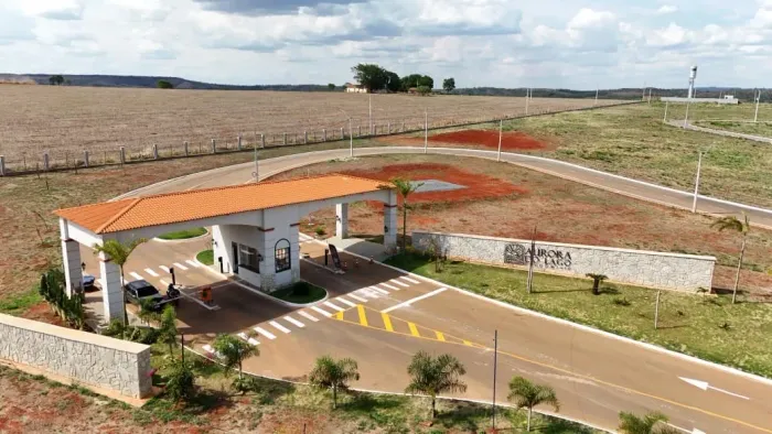 Vendo Lote no Lago Corumbá IV, Cond. Aurora do Lago - Abadiânia 