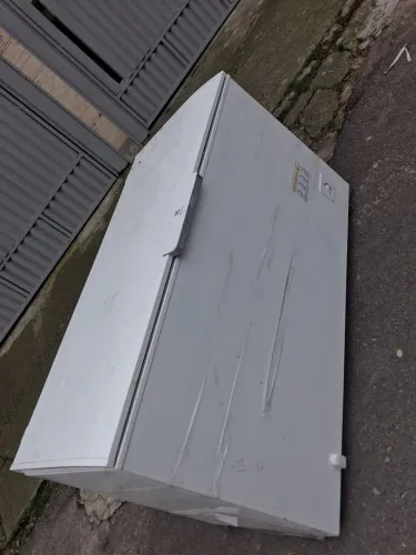 Vendo freezer novo 3,200