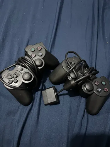 Dois Controles PlayStation 2