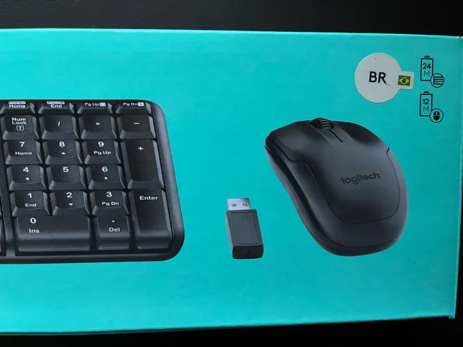 Combo teclado e mouse sem fio. Logitech MK220