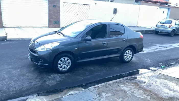 Peugeot 207 Sed. Passion XR Sport 1.4 Flex 8V 4P 2011