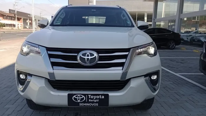 Toyota Hilux SW4 SRX 4X4 2.8 TDI 16V Dies. Aut. 2020