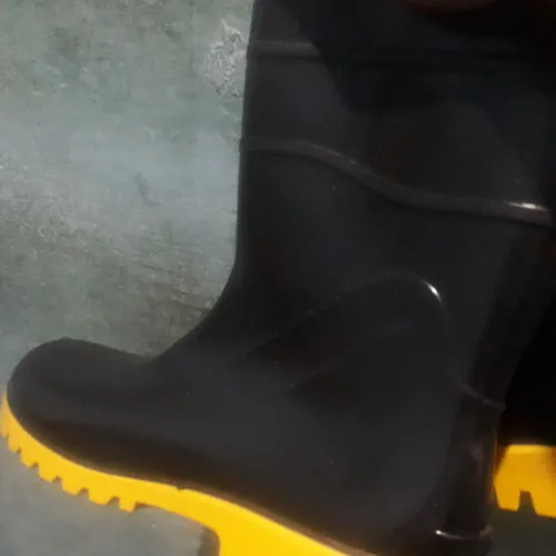 VENDO BOTA, DE PROTEÇÃO EPI. BRACOL TAM:40
