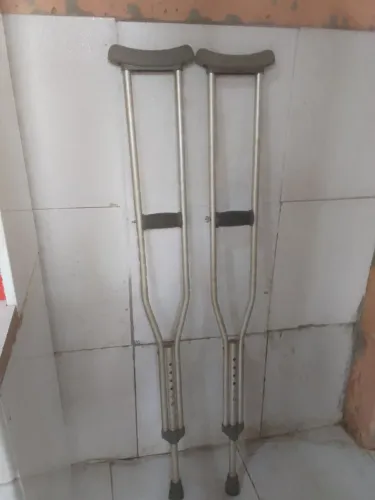 Vendo um par de coletes novas meu numero de contato *