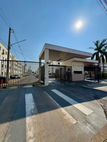 Apartamento com sacada no Parque Ciudad Del Vigo - Tiradentes