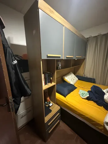 Guarda roupa modulado cinza