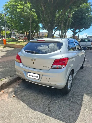 Chevrolet Onix Hatch LT 1.0 8V Flex Power Mec. 4P 2016