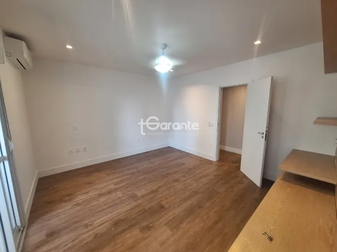 Apartamento duplex à venda no The Lake Gramercy Park Alphaville