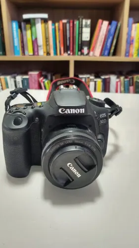 Máquina Fotográfica Profissional 90D com Conjuntho de Lentes - Imperdível