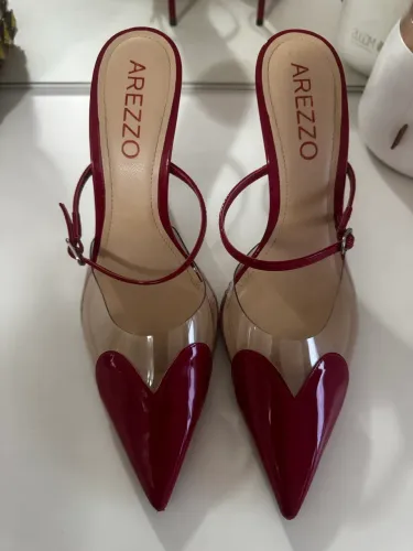 Sapato Arezzo vermelho excelente estado lindo