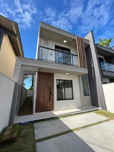 Sobrado para venda possui 113 metros quadrados com 3 quartos