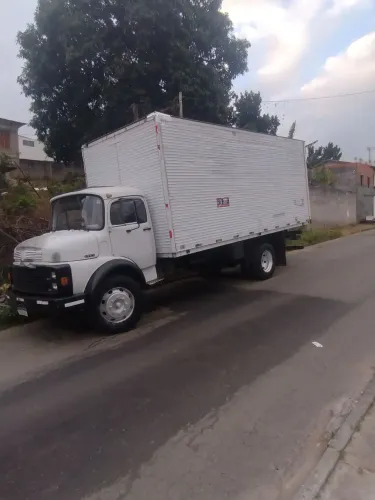 Vendo ou troco caminhão 1113 em excelente estado