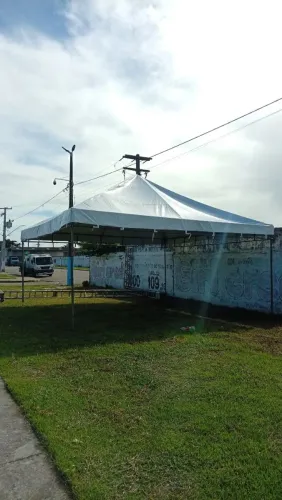 Alugo tenda 6x6 e 5x5