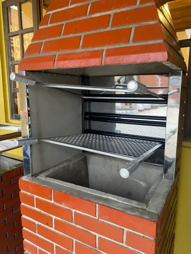 Churrasqueira sem lateral pré moldada de concreto tipo tijolinho