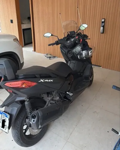 X-max 2022 Extra 