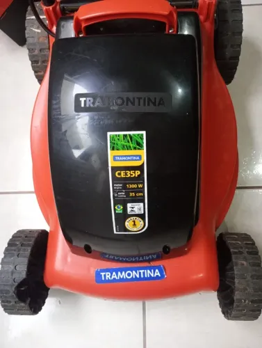 Maquina de cortar grama