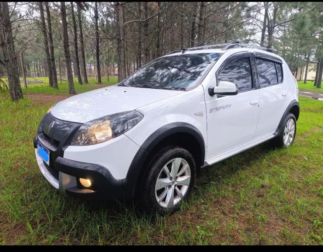 Renault Sandero Stepway Hi-power 1.6 8V 5P 2014