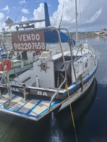 Vendo troco por carro casa ou lancha pequena com motor 15 hp
