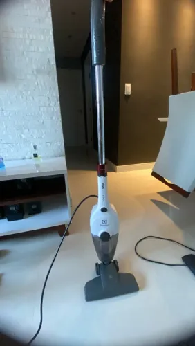Aspirador vertical Electrolux