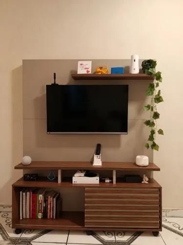 Rack com painel integrado ( Tv 65 polegadas)