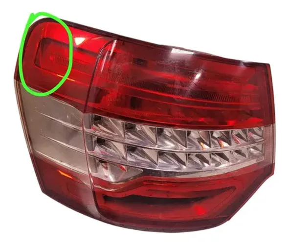 Lanterna Traseira Esquerda Citroen C5 2009 2012 Esquerdo/motorista Vermelho