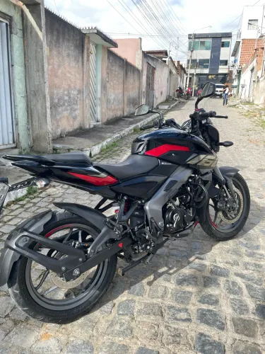Bajaj Dominar 160