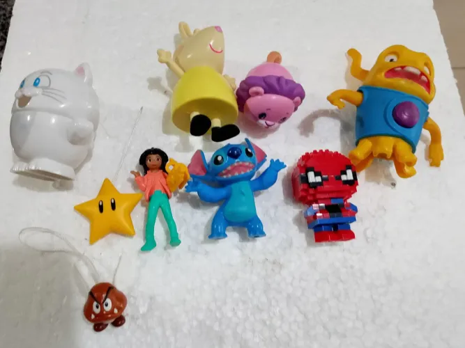Lote de miniaturas colecionáveis 