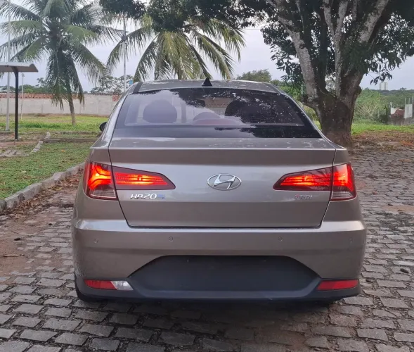 Hyundai HB20S Platinum 1.0 TB Flex 12V AUT 2022
