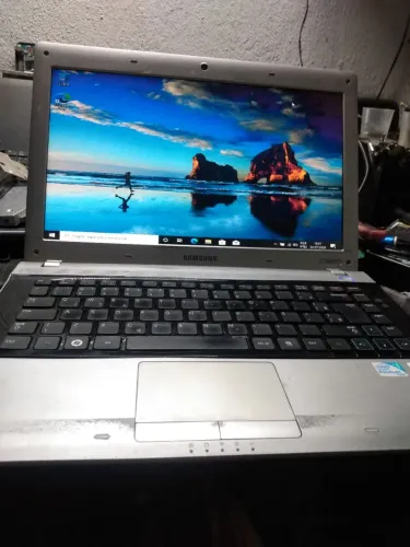Samsung rv411