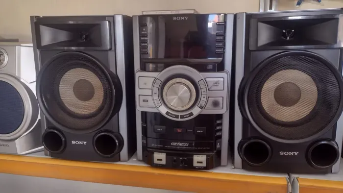 Aparelho de som Sony. Entrego