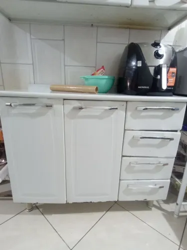 Bancada com armário 