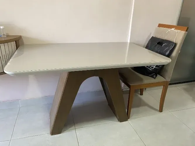 Mesa de jantar retangular