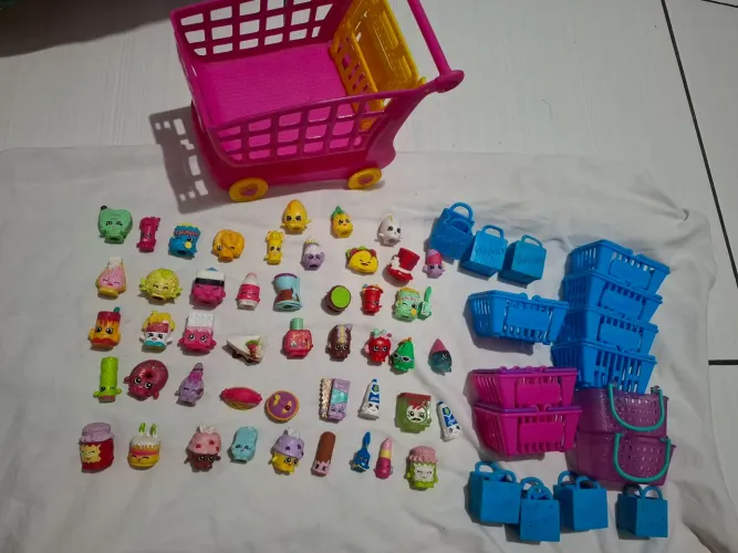 COLEÇÃO SHOPKINS+CARINHO