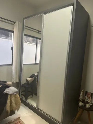 Vendo guarda roupa planejado duas 2 portas