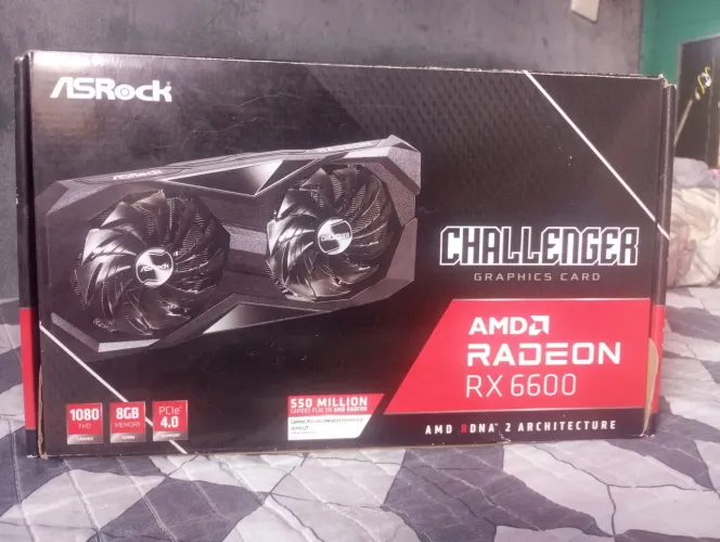 PLACA DE VIDEO RX6600. ACEITO PROPOSTA EM PS4 DESBLOQUEADO OU CAIXA DE SOM (MINI PAREDAO)
