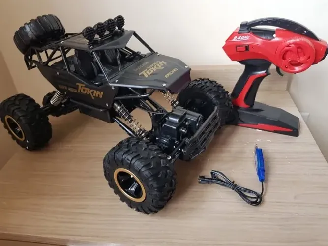 Grande Carrinho De Controle Remoto Rc 4x4 37cm Grande