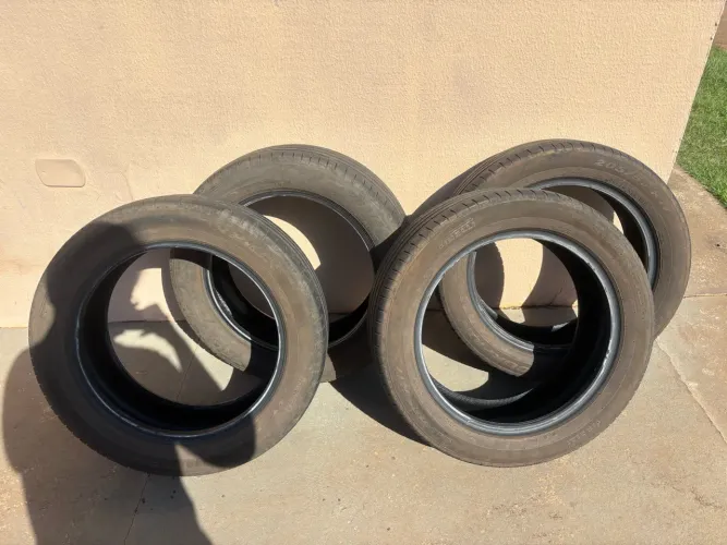 Jogo de Pneus Pirelli Scorpion 205/55 R17