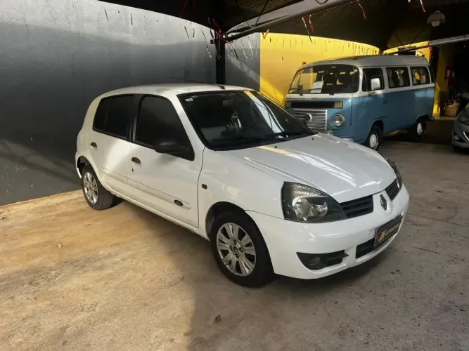 Renault Clio Hi-flex 1.0 16V 5P 2011