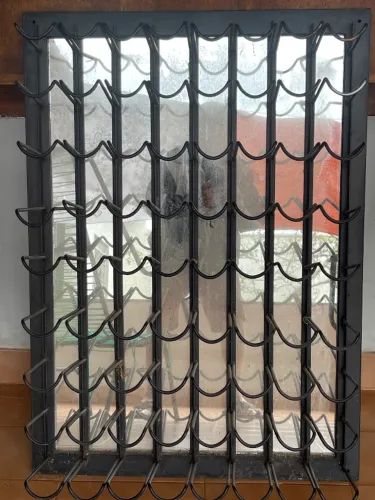 Adega de Parede para Copa 72 garrafas 