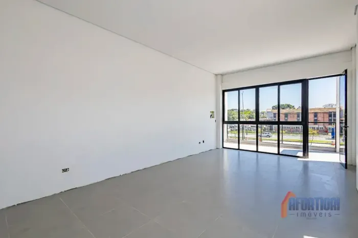 Sala Comercial para locação em Centro Comercial na Linha Verde - Tarumã