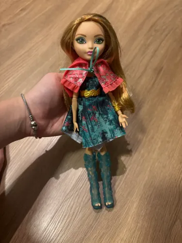 Boneca ever after high Ashlynn Ella