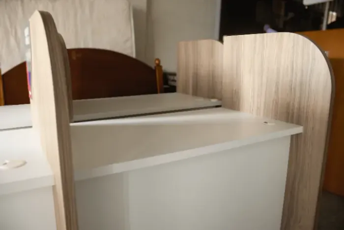 02 Bancadas para atendimento