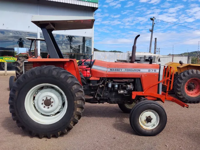 Trator Massey 275