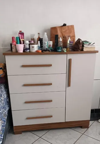 CÔMODA 