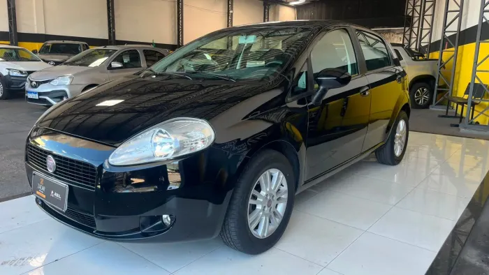 Fiat Punto 1.4 Fire Flex 8V 5P 2011