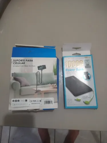 Estou vendendo uma bateria nova nunca foi usada e um prendedor de celular 