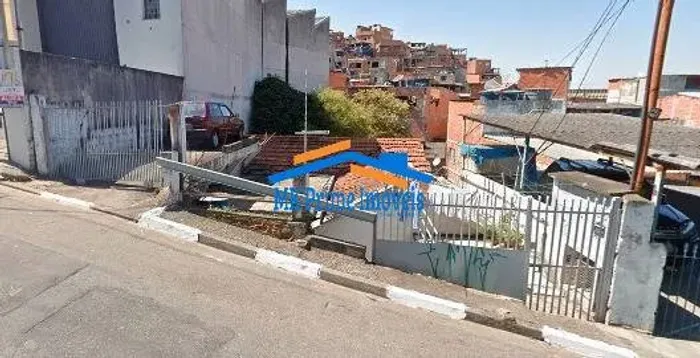 Ótimo Terreno em declive 190m² com casa para Venda - Ayrosa, Osasco/SP