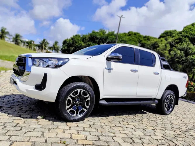 Toyota Hilux CD SRV 4X4 2.8 TDI Diesel Aut. 2024