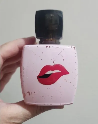 vidro de perfume vazio item de colecionador ciclo kiss 