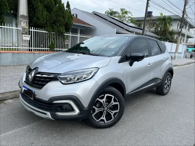 Renault Captur Iconic 1.3 TB 16V Flex 5P AUT 2022
